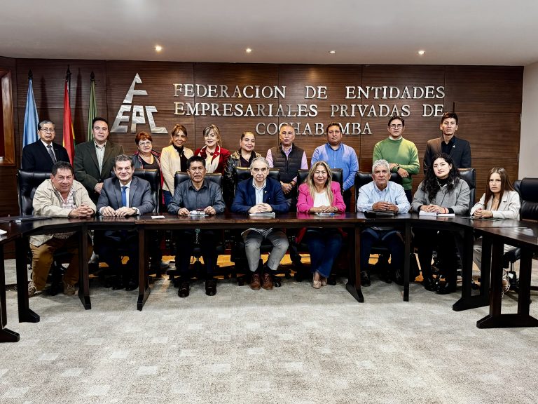EMPRESARIOS Y MINISTERIO DE TRABAJO IMPULSAN DIÁLOGO TRIPARTITO PARA MODERNIZAR LA NORMATIVA LABORAL Y CONSOLIDAR LOS REGLAMENTOS INTERNOS DE TRABAJO