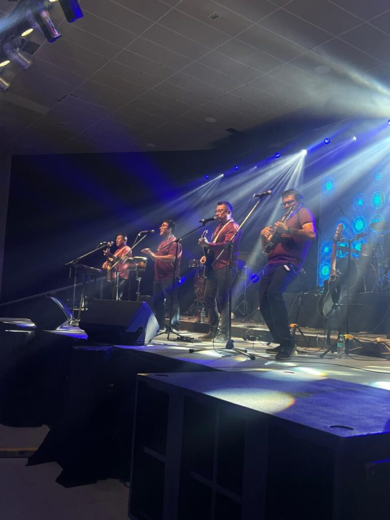 ERICK CLAROS MARCÓ UNA PRIMERA NOCHE DE MÚSICA Y FIESTA EN VINOFEST 2026