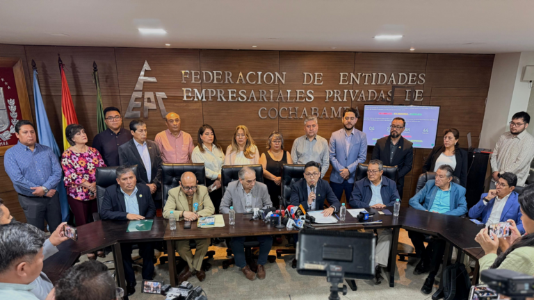SECTORES PRODUCTIVOS DE COCHABAMBA DAN CINCO DÍAS DE PLAZO AL GOBIERNO PARA RESPONDER AL MANDATO PRODUCTIVO